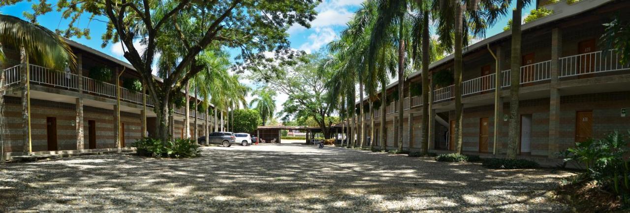 Hosteria Horizontes Caucasia Luaran gambar