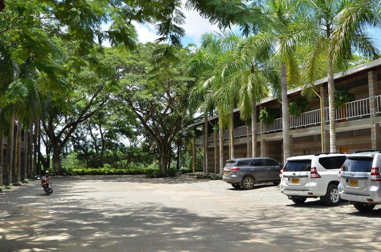 Hosteria Horizontes Caucasia Luaran gambar